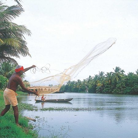 Soma Hamsam House Boat Hotel Alappuzha Buitenkant foto