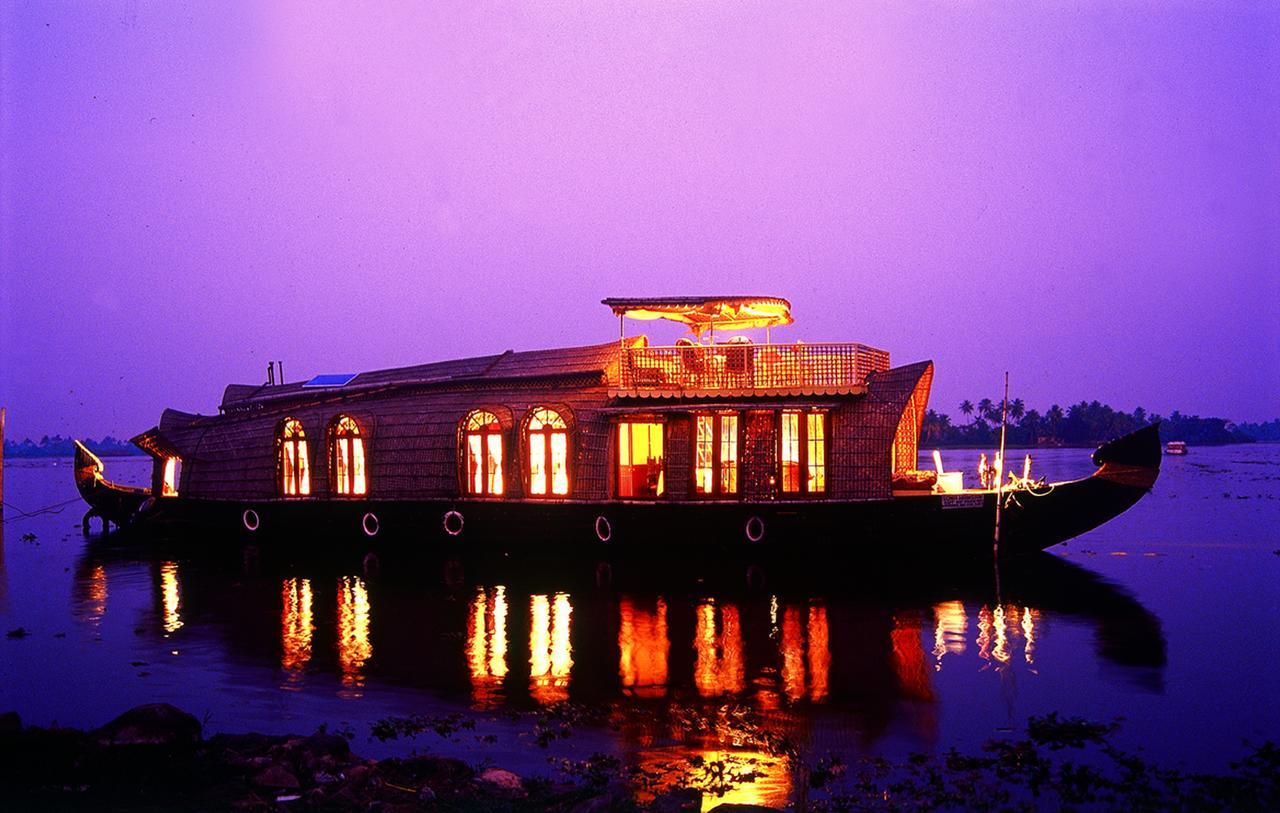 Soma Hamsam House Boat Hotel Alappuzha Buitenkant foto