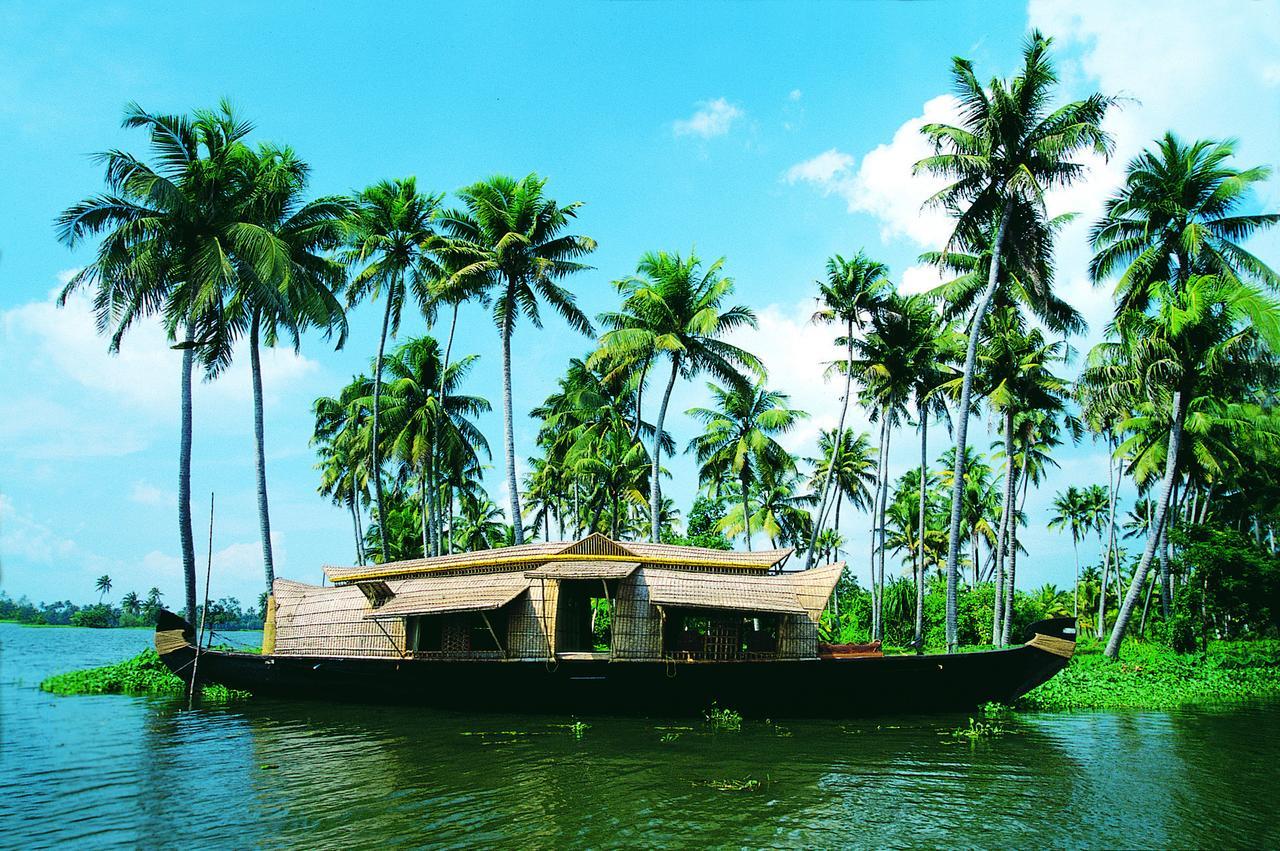 Soma Hamsam House Boat Hotel Alappuzha Buitenkant foto